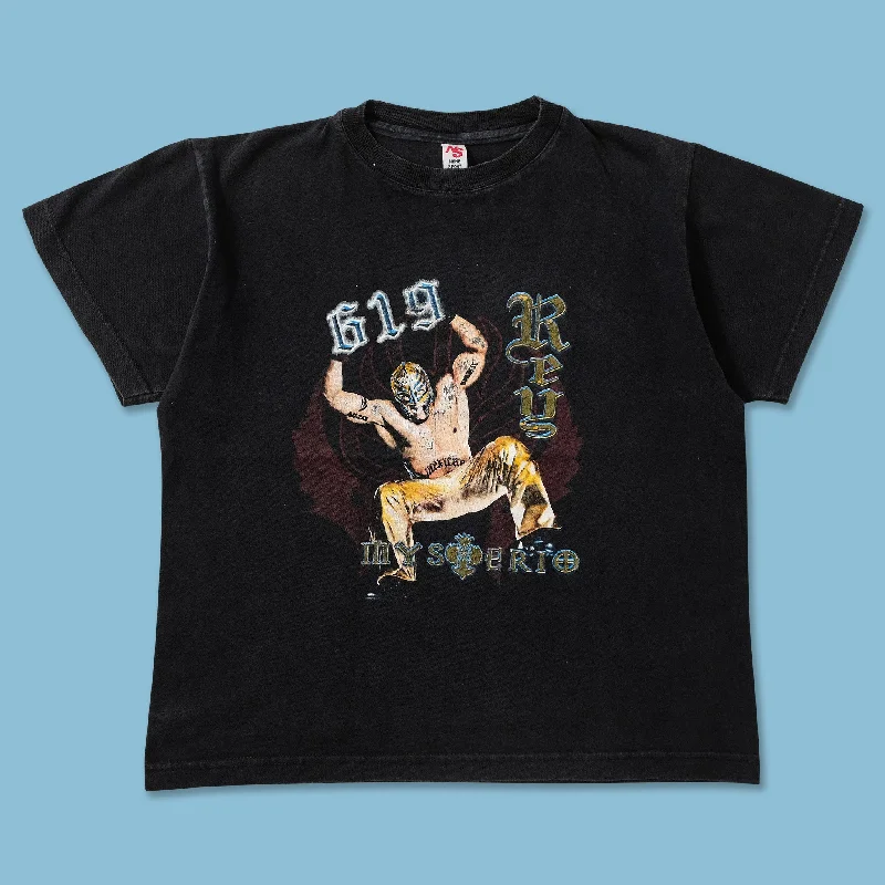 Vintage Women's Rey Misterio T-Shirt Small