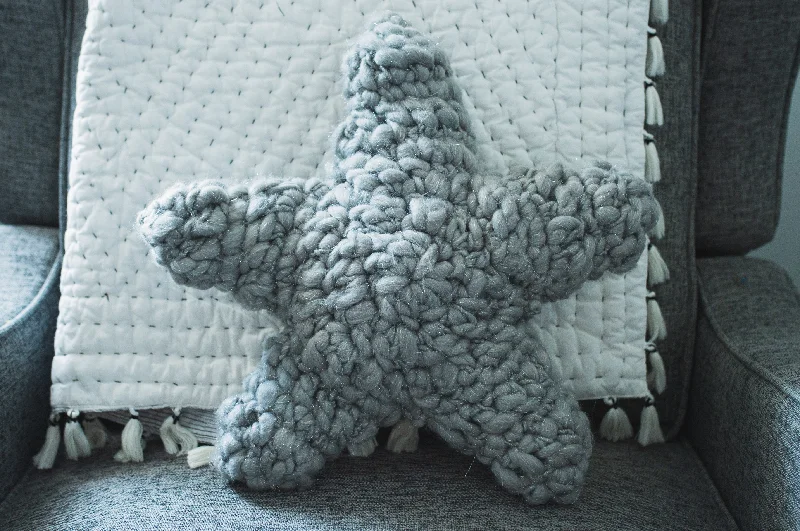 Star Pillow (Crochet)