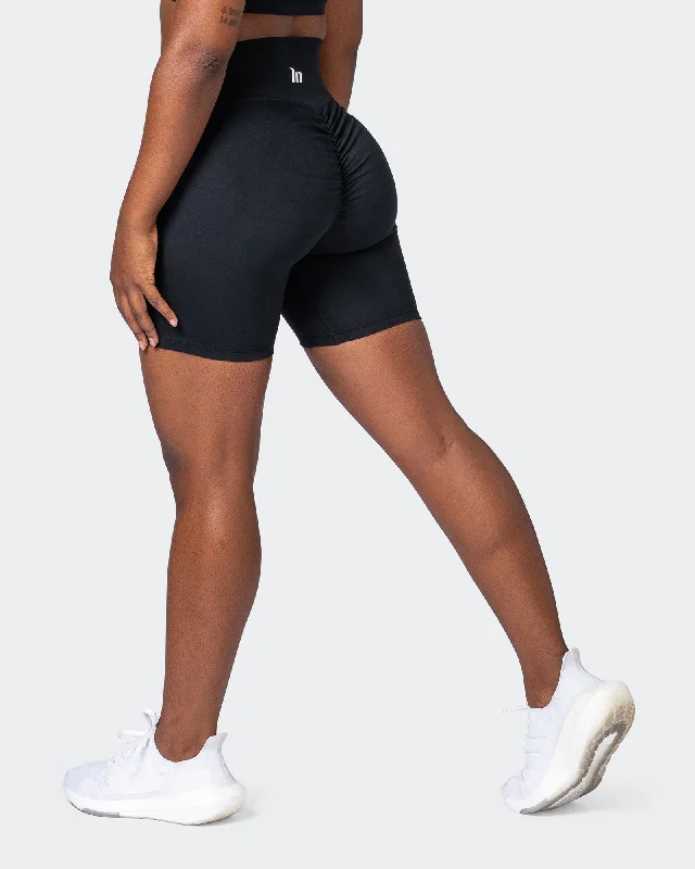 Game Changer Scrunch Bike Shorts - Black