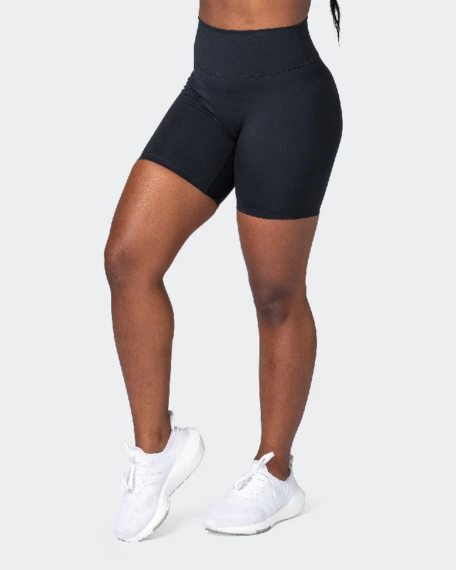 Game Changer Scrunch Bike Shorts - Black