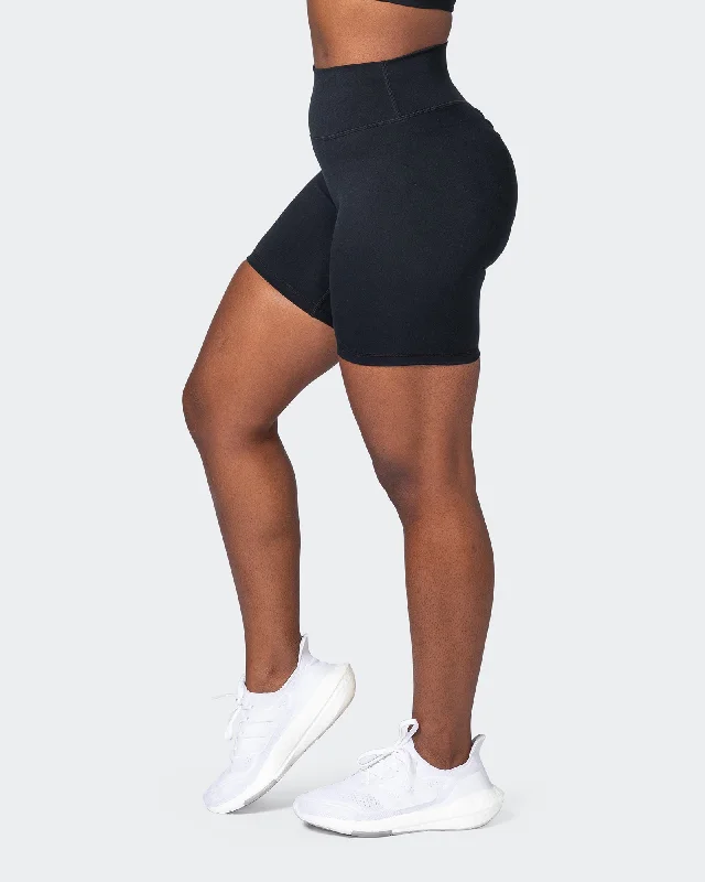 Game Changer Scrunch Bike Shorts - Black