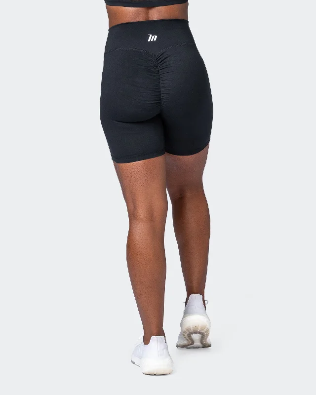 Game Changer Scrunch Bike Shorts - Black